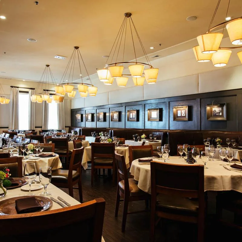 Halls Chophouse dining room