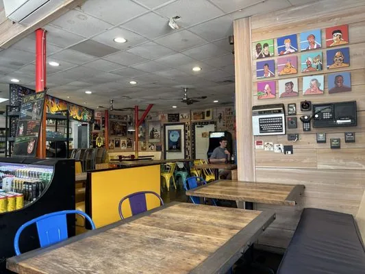 Brown Dog Deli interior